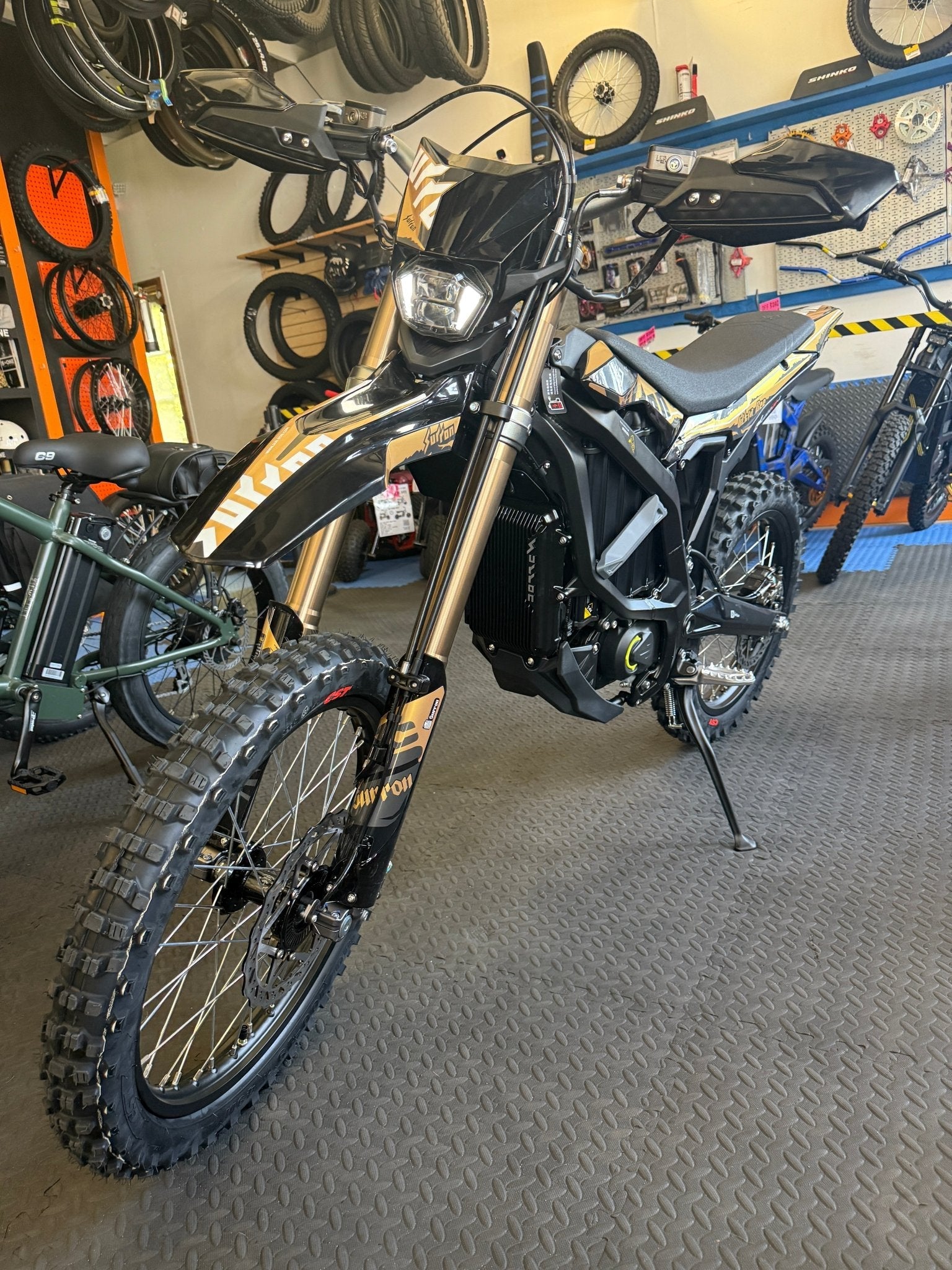 2025 Surron Ultra Bee 21kw Electric Dirt Bike **ASSEMBLED IN STORE** - Electric Dirt Bike - Surron - 46197842673918 eBike Super Shop