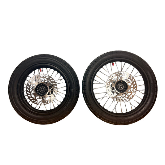 eMOTO Wheel Set for Tuttio Soleil 01 - CST Super Moto Tires