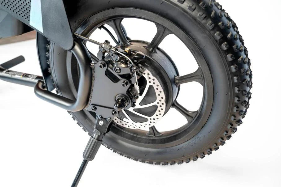 Black Hyper Gogo Bull eBike, side view, model 4247069, against a plain background