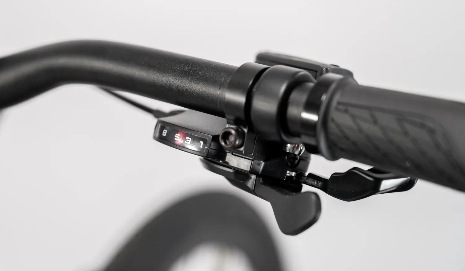 Urtopia Carbon1 Pro eBike in matte black, shown in its box