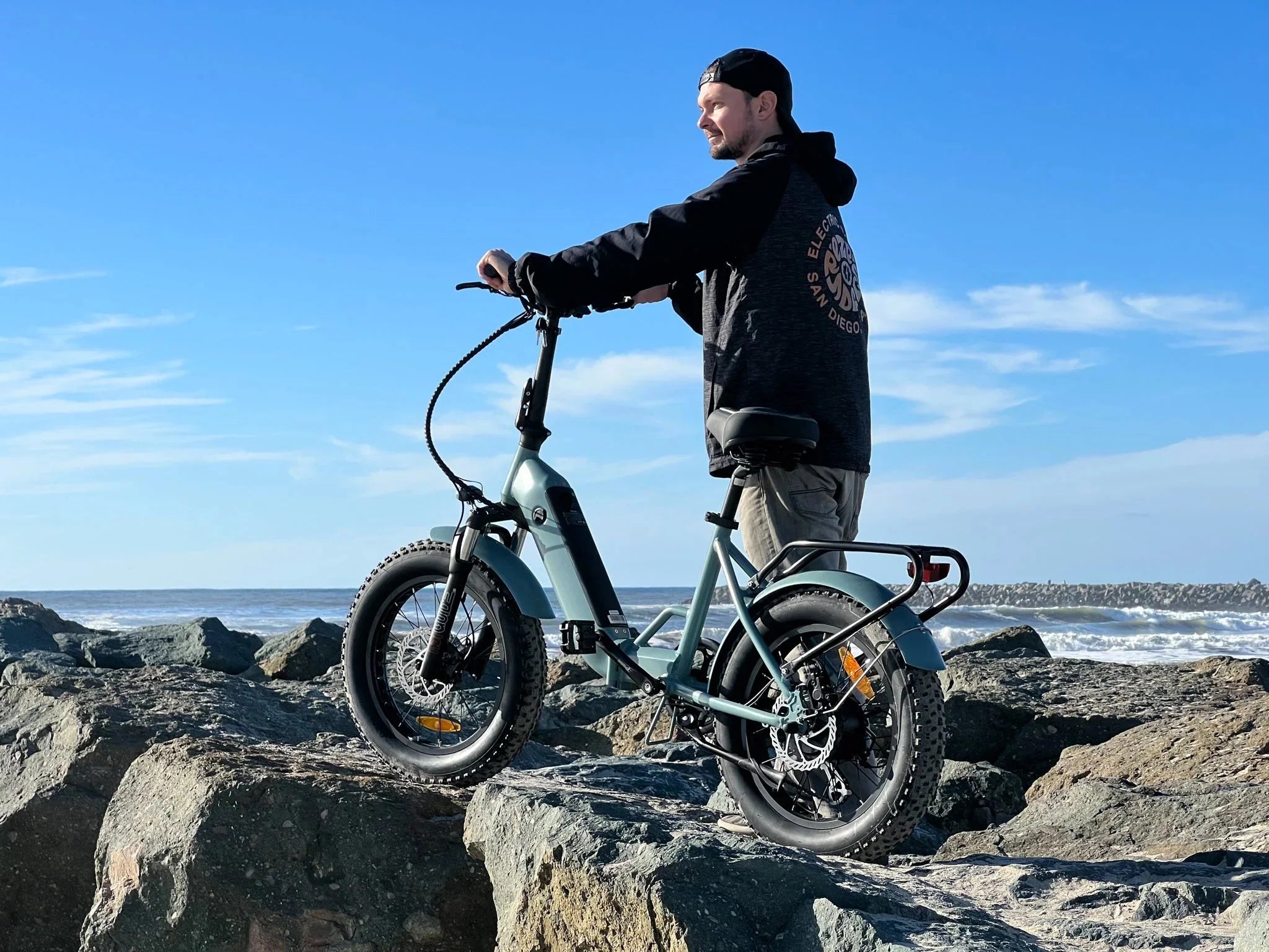 Coastal Cruiser CC Folding 750w Step Thru Ebike 20x3 Fat Tire Folding Electric Bike - Folding eBike - COAST|FOLDI|WHITE|0018 eBike Super Shop