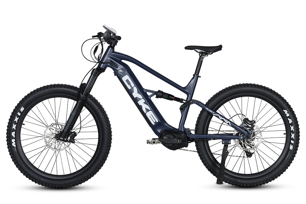 Dark blue eBike Cyke Falcon A, side view, showcasing sleek frame design and modern features against a neutral background.