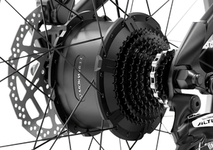 Electric bike Mokwheel Obsidian ST in black and red, side view, with thick tires and modern frame design