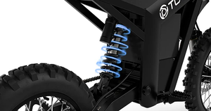 Side view of the eBike Tuttio Soleil 01 SE in matte black, showing its step-through frame, integrated battery, rear rack, and front suspension fork.