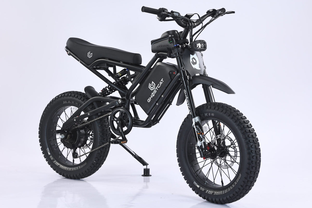 GhostCat F4X Hunter's Edition Blackout, front right view