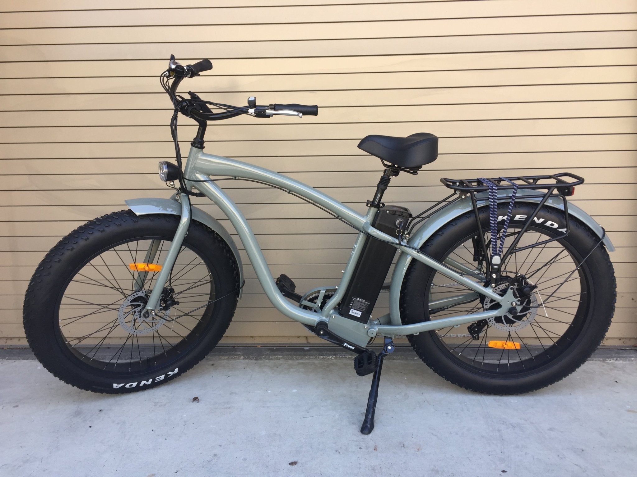 Rear Rack for Fat Tire Bicycles & Cruiser Bikes - Parts - 210000001212 eBike Super Shop