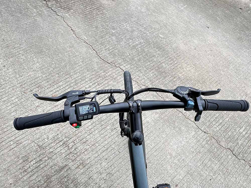 Freego E7 Electric Town eBike, step-over frame, 250w motor, commuter style, black color, side view, on white background